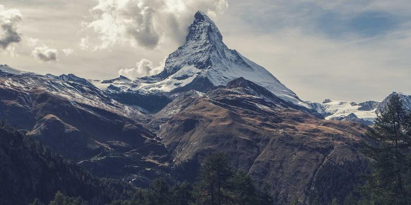 杭州装修灯光设计高级教程：天工装饰揭秘不同功能分区的色温与照度搭配