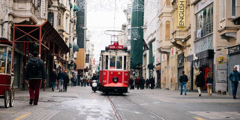 杭州装饰新风尚：专业装修公司如何以极简设计重塑空间美学