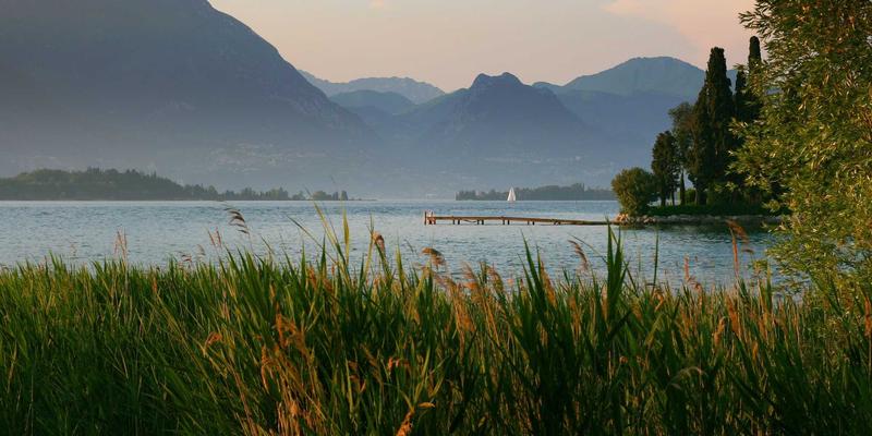 杭州装饰行业新趋势：极简设计如何引领未来装修市场