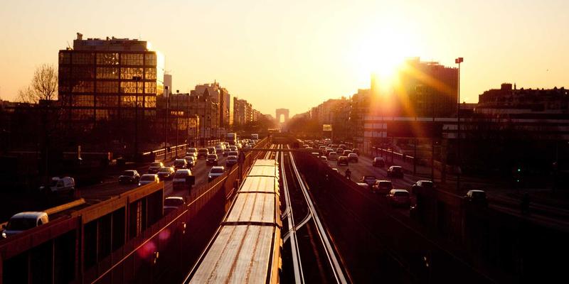 杭州雨季装修全攻略：专业室内设计与装修公司的防潮施工指南